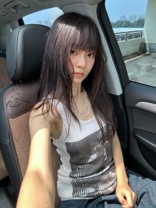 Áo Ba Lỗ Cổ Chữ U in Họa Tiết Phong Cách Đường Phố Mỹ Dành Cho Nữ Mùa Hè Mới Cổ Điển Đa Năng Ôm Vừa Vặn Tôn Dáng Áo Thun