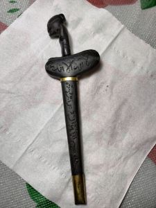 Koleksi hiasan dekorasi rumah putut hitam