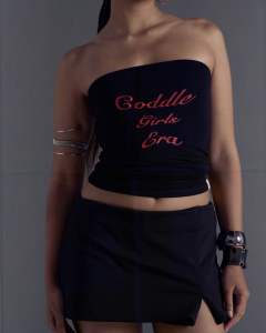 CODDLE GIRLS CLUB - “Coddle girls era” TUBETOP เสื้อเกาะอกสกรีนสีดำ