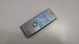 For Nokia X2-00 Unlocked 2G GSM 2.2 Screen 5.0MP Bluetooth FM Radio MP3 MP4 Player Mobile Phone