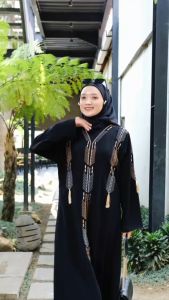 GAMIS ABAYA ARAB HITAM KINCIR TASEL