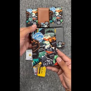 QXZ94 Dompet Pria Kulit Kanvas Print Motif Ukuran Tanggung 3/4 Lipat Kartu Polos Simpel Slim Hitam