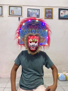 mainan anak topeng reog lampu LED Ponorogo original