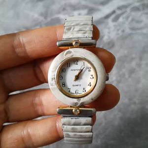 Đồng hồ nữ vitaroso dây chun second hand si nhật- đã qua sử dụng Đồng Hồ Quartz Mặt Tròn 26Mm Đồng Hồ Nữ Alloy Kính Cao Cấp - Lazada