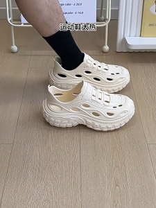 OCSHEAN รองเท้าแตะเดินป่ากลางแจ้งผู้ชาย พื้นรองเท้า EVA หนาป้องกันการลื่นและระบายอากาศ