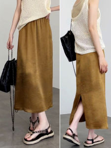 กระโปรงทรงเอเอวสูงผ้าซาตินยาวคลุมเข่าสำหรับผู้หญิง ฤดูร้อนปี 2025 กระโปรงทรงเอผ้าอะซิเตทสไตล์ใหม่ สไตล์ลำลอง