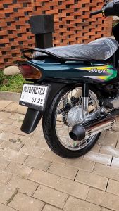 STRIPING STICKER LIS LES POLET suzuki shogun kebo 110 r 1999 2000 hitam body standar berkualitas terbaik Mahkota Stiker
