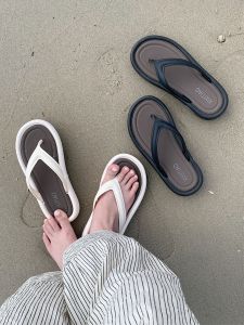 Summer Outdoor Casual Vintage Color Block Beach Sandals Womens Thong Slippers Comfortable Home Slippers PVC Material