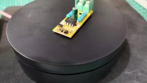 Layad Circuits AC detector