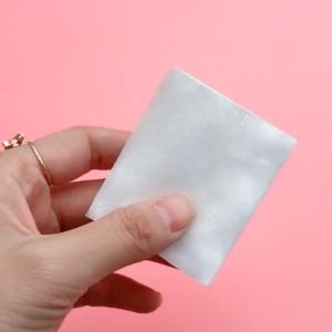 Kapas Toner Tisu Pembersih Wajah Make Up Tipis Kemasan Travel Size Isi 25 Lembar