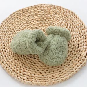 GOODOO หนาขึ้น ถุงมือกันหนาวสำหรับเด็ก นุ่มนุ่มๆ ตุ๊กตาผ้าพลัฌ ถุงมืออุ่นเด็ก 1-3Y การป้องกันความเย็น ถุงมือเต็มนิ้ว