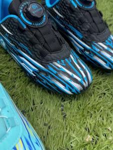 New Kids Football Field Boots Boys Girls Indoor Soccer Shoes Society Futsal Non Slip Professional Fast Men Soccer Cleats Sneaker