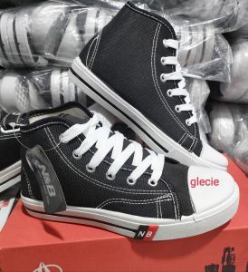 sepatu terlaris sepatu sekolah. bot hitam putih sepatu nb