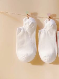 ถุงเท้าข้อสั้น ถุงเท้าแฟชั่น มีไซส์เดียว ส่งจากกทม เนื้อผ้านุ่ม ระบายอากาศ ไม่อับชื้น คุณภาพดี ยืดหยุ่นดี สีสุ่ม