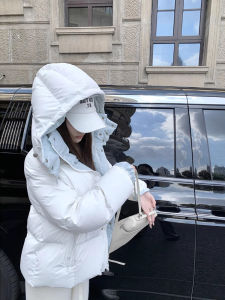 แจ็คเก็ตขนเป็ดฤดูหนาวใหม่สำหรับผู้หญิง ทรงหลวม สีบล็อก สีน้ำเงินและสีขาว ปกป้องลม แจ็คเก็ตขนเป็ดขนเป็ด 90% ปกโปโล แขนยาว