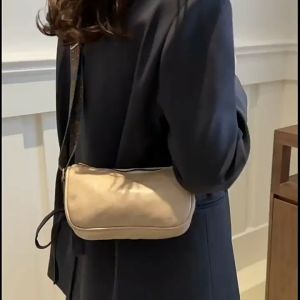 1529 ( READY STOCK ) PU SLING BAG EU FASHION HOUSE