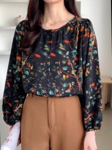 AMMIN 2024 Autumn new simple round neck Watercolor persimmon flower print chiffon blouse Korean style vintage long sleeve lantern sleeve elegant blouse
