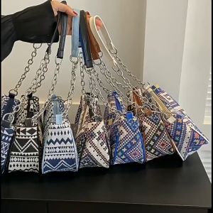 Trendy Trends Jamela Canvas Armpit Small Square Bag Street Trend Simple and Fashionable Shoulder Cresent Bag Weave Pattern