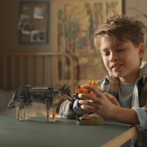 LEGO CREATOR 31393 Đồ Chơi Lắp Ráp Động Vật Rừng Xanh: Sói Xám (657 chi tiết)