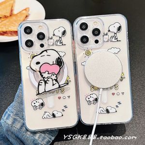เคสโทรศัพท์แบบใสพอดีตัวพร้อมขาตั้ง Snoopy สำหรับผู้หญิงวัย 13 ปี Apple 15 โทรศัพท์มือถือแบบไร้สาย ดูดซับแม่เหล็ก 14 ป้องกันการตกหล่นทั้งตัว