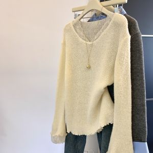 Elegant French Lace Splice V-neck Long Sleeve Knitted Top Beautiful Bell Bottom Base Shirt Stylish Autumn Fashion Ladies Sweater
