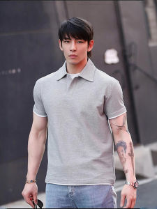 เสื้อยืดคอโปโลชายสไตล์อเมริกันย้อนยุค แขนสั้น ทรงหลวม ระบายอากาศได้ดี แฟชั่นฤดูร้อน สำหรับผู้ชาย