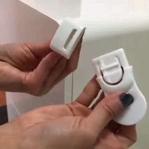 Khóa Ngăn Tủ Ngăn Kéo An Toàn Cho Bé