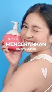 FEMME || GLAD2GLOW Body Serum Series 300ml Creamy Berry Overnight Bright Body Serum | Tropical Velvet Moist Smooth Body Serum\\n\\n Apa Itu Seri Body Serum FEMME || GLAD2GLOW?\\n\\nSeri Body Serum FEMME || GLAD2GLOW adalah rangkaian produk perawatan kulit tubuh yang dirancang untuk memberikan manfaat maksimal dalam memutihkan dan melembutkan kulit. Dengan dua varian yang berbeda, yaitu Serum Krim Berry dan Serum Krim Tropis, Anda dapat memilih produk yang paling sesuai dengan kebutuhan dan preferensi Anda.\\n\\n Manfaat Serum Pemutih Tubuh\\n\\nSerum pemutih tubuh FEMME || GLAD2GLOW dirancang untuk membantu mencerahkan dan memperbaiki warna kulit Anda. Produk ini mengandung bahan-bahan alami yang efektif dalam mengurangi noda hitam, flek, dan kerutan, sehingga kulit Anda akan terlihat lebih cerah dan sehat.\\n\\n Kelembutan & Kenyalan dari Serum Krim Lembut\\n\\nDengan tekstur krim lembut, serum ini memberikan sensasi lembut dan kenyal pada kulit Anda. Kandungan bahan aktif yang ada di dalamnya juga membantu menjaga kelembaban kulit dan melindungi kulit dari iritasi.\\n\\n Cara Menggunakan Seri Body Serum FEMME || GLAD2GLOW\\n\\nBerikut adalah langkah-langkah penggunaan serum krim malam FEMME || GLAD2GLOW:\\n\\n1. Bersihkan kulit Anda sebelum menggunakan serum krim malam.\\n2. Oleskan serum krim malam secara merata pada seluruh bagian tubuh Anda.\\n3. Biarkan serum tersebut meresap selama beberapa menit sebelum tidur.\\n4. Gunakan secara rutin setiap hari untuk mendapatkan hasil terbaik.\\n\\n Membuat Tubuh Anda Lebih Cerah dengan Serum Pemutih Tubuh\\n\\nDengan menggunakan serum pemutih tubuh FEMME || GLAD2GLOW secara rutin, Anda dapat memperoleh manfaat maksimal dalam hal peningkatan warna kulit. Produk ini akan membantu mencerahkan dan memperbaiki warna kulit Anda, sehingga Anda akan merasa lebih percaya diri dan sehat.\\n\\n Keunggulan Produk\\n\\nBerikut adalah beberapa keunggulan produk FEMME || GLAD2GLOW:\\n\\n Perbedaan Antara Serum Krim Berry & Serum Krim Tropis\\n\\nSerum Krim Berry memiliki aroma buah yang segar dan menyegarkan, sedangkan Serum Krim Tropis memiliki aroma tropis yang lembut dan menenangkan. Keduanya memiliki tekstur krim yang lembut dan mudah meresap ke dalam kulit.\\n\\n Kelembutan & Kenyalan dari Serum Krim Lembut\\n\\nKedua varian serum krim ini memiliki tekstur lembut yang memberikan sensasi lembut dan kenyal pada kulit Anda. Kandungan bahan aktif yang ada di dalamnya juga membantu menjaga kelembaban kulit dan melindungi kulit dari iritasi.\\n\\nDengan menggunakan produk FEMME || GLAD2GLOW secara rutin, Anda dapat memperoleh manfaat maksimal dalam hal peningkatan warna kulit dan kelembutan kulit. Jadi, jangan ragu untuk mencoba produk ini dan rasakan perbedaannya!\n}