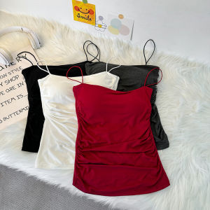 เสื้อกั๊กสายเดี่ยวสีแดงสำหรับผู้หญิงในช่วงฤดูร้อน ใส่กลางแจ้งพร้อมแผ่นเสริมหน้าอก เสื้อชั้นในแบบมีโครง เสื้อโยคะสุดเซ็กซี่