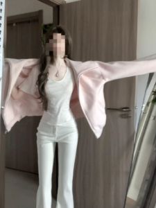 CHANGTONG | Áo Khoác Mỏng Màu Hồng Có Cổ Trụ và Mũ Đính Spring