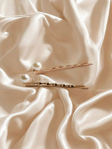 Gold Pearl Single Hair Clip Wave Shape Bangs Side Hair Accessory Elegant Hairpin for Women Fashionable Hair Accessories