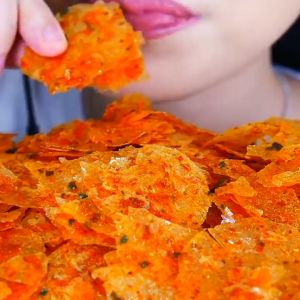 Keripik Kaca Bunceulik 500gr: Cemilan Gurih & Pedas Extra Daun Jeruk