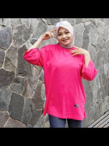 Kaos Oversize Wanita Lengan Panjang: Tips Memilih & Mengenakan