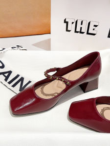 รองเท้าส้นสูงหนังแท้สไตล์ย้อนยุคสำหรับผู้หญิง สีแดงเข้ม ทรง Mary Janes หัวเหลี่ยม ด้านในเป็นหนังเนื้อละเอียด รองเท้าแฟชั่นสำหรับผู้หญิง