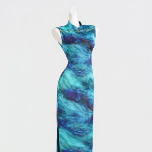 Sleeveless High-End Cheongsam