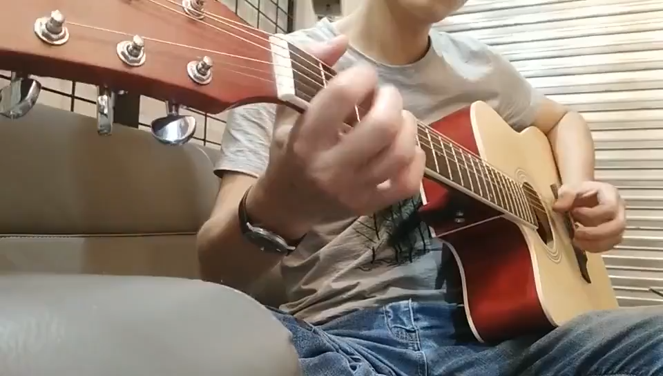 KAWES Gitar Akustik 41 inci dengan aksi rendah dilengkapi batang penyangga (truss rod) gitar folk dengan papan jari dari kayu baswood gitar untuk pemula.