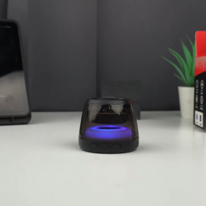 ลำโพงบลูทูธแบบพกพาแบบแม่เหล็ก กล่องเสียงขนาดเล็ก มัลติฟังก์ชั่น RGB สเตอริโอแบบอนุกรม ลำโพงบลูทูธ 5.3