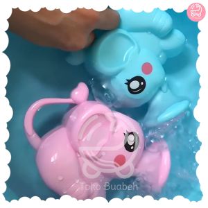 Mai Toys Mainan Gayung Shower Bentuk Gajah Untuk Anak Bayi Mandi dan Bermain Air Warna Biru Pink