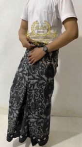 Sarung Batik Pria / Sarung Laseman / Sarung Batik Lasem / Sarung Gus Iqdam