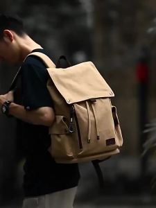 Protective Spine Breathable Large Capacity Mens and School Student Backpack