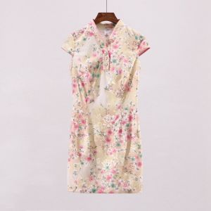 Special Offer Qu Feng Brand Discount Womens New Summer Embroidered V-neck Sleeve Covering Shoulder Improved Cheongsam 2G002