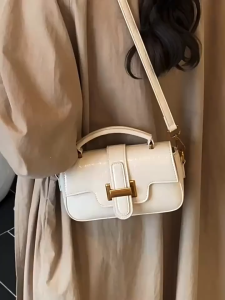 MOUSSON  กระเป๋าสะพายไหล่ผู้หญิง กระเป๋าสะพายข้างผู้หญิงเย็บบิสกิตสไตล์อเมริกันวินเทจสไตล์เกาหลี INS กระเป๋าสะพายข้างทรงสี่เหลี่ยมเล็กเรียบง่ายแมทช์ลุคง่าย