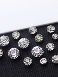 White Double Ear Claw Diamond round Glass Rhinestone Shiny Beads Hand Sewn Crystal for Clothes Shoes Bags Jewelry Decoration