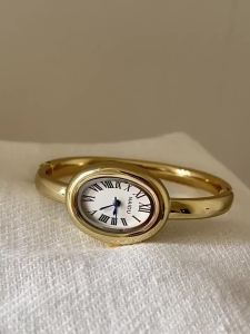 Ladies Watch Fashion Bracelet Oval High Value Light Luxury Quartz Watch