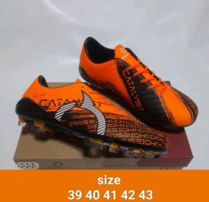 Ortuseight Sepatu Bola/Soccer untuk orang dewasa uk 39 sampai 43