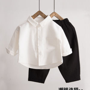 เสื้อเชิ้ตแขนยาวผ้าฝ้ายสำหรับเด็กชาย ฤดูใบไม้ผลิและฤดูใบไม้ร่วง เสื้อเชิ้ตพื้นฐานสำหรับเด็ก ทรงหลวม สไตล์ลำลอง คอกลม สีพื้น