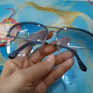 Kính mát👓 chủ yếu lấy gọng kính để lắp tròng mới hàng đã qua sử dụng