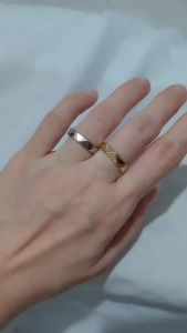 Cincin Titanium Elegan Desain Geometris - Aksesoris Fashion Wanita