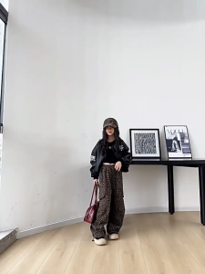 130-160cm กางเกงคาร์โก้เด็กผู้หญิง Cargo Pants for Kids Girls กางเกงเด็กผู้หญิง เวอร์ชั่นเกาหลี แฟชั่น เอวยางยืด สีน้ำตาล กระเป๋าหลาย