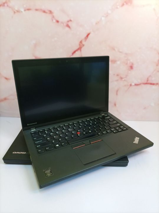 Lenovo ThinkPad X250 Intel i5 2,3 GHz 8 Go 480 Go SSD WIN7Pro (reconditionné Lenovo ThinkPad X250 Intel i5 2,3 GHz 8 Go 480 Go SSD WIN7Pro (reconditionné